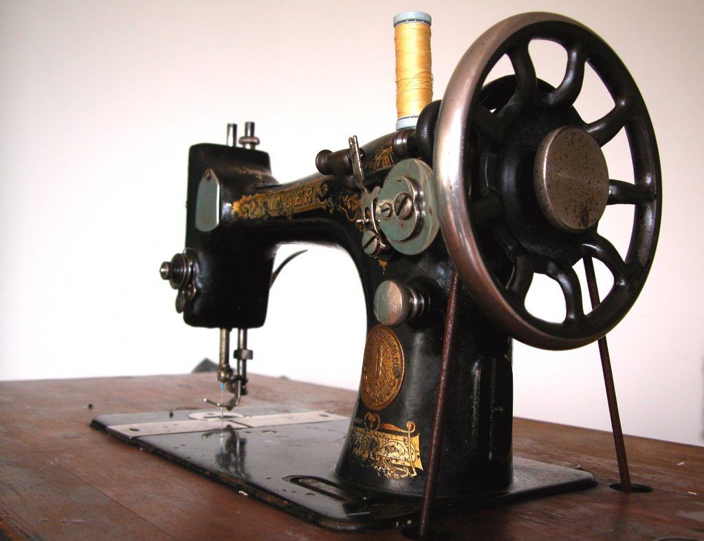 Danubio Comenzar juntos 10 fabricantes de máquinas de coser más famosos