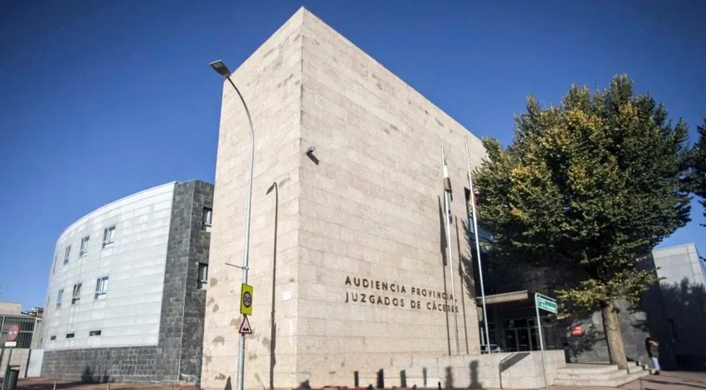 Fachada Juzgado Cáceres